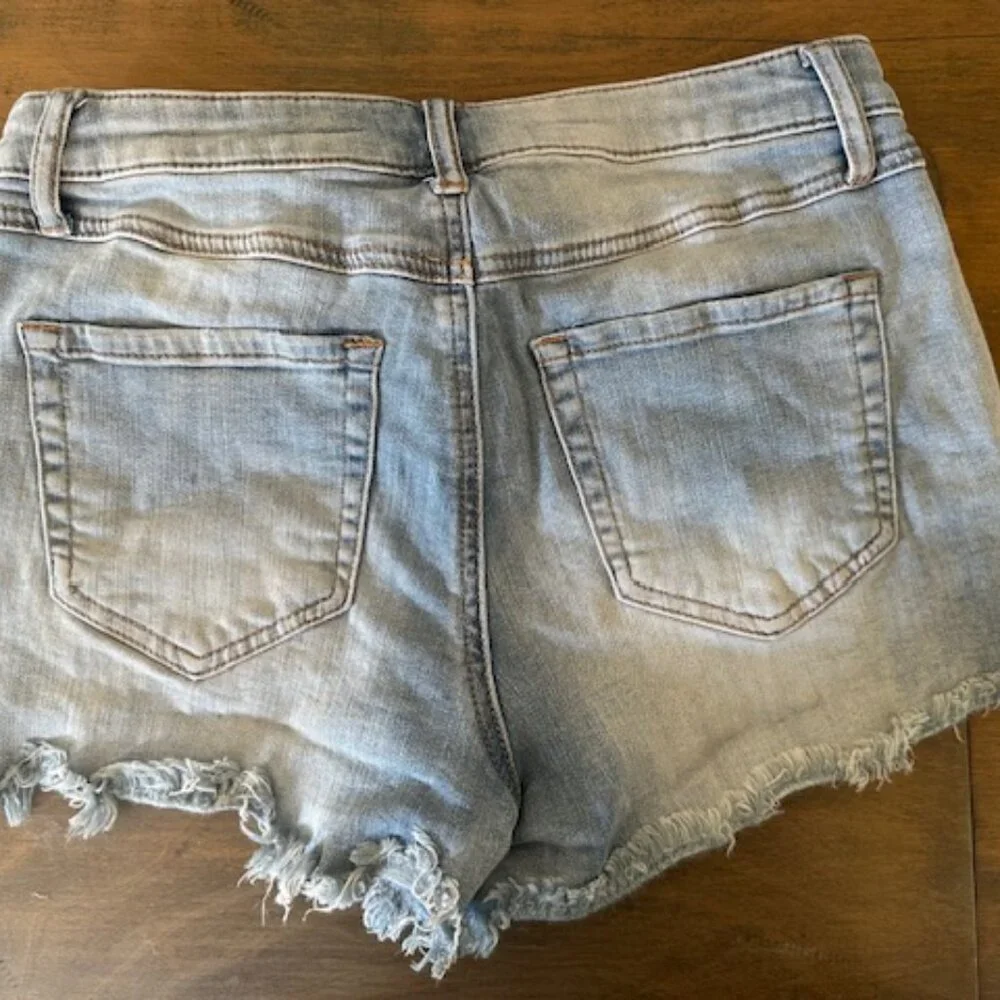 Hippie Laundry Pearl Denim Shorts  8455 - Picture 2 of 11